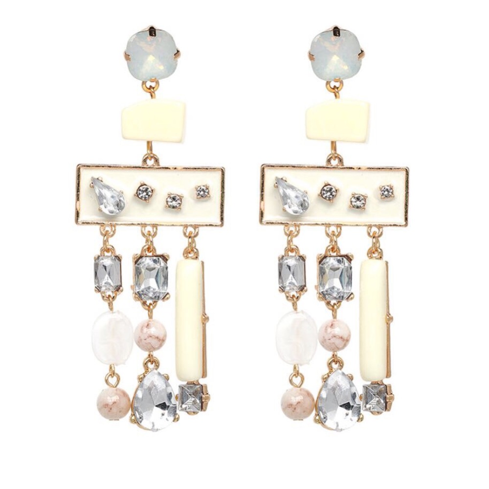 White tassel natural gems earrings by D’merys